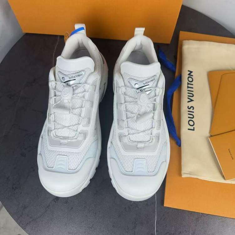 Picture of Louis Vuitton Shoes _SKULVsz38-46hnh040817355